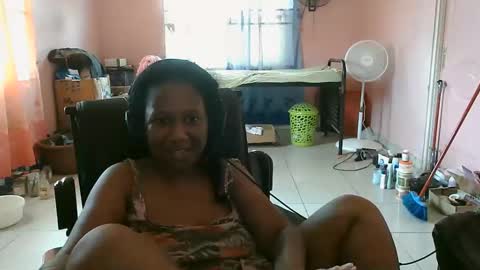 Snapshot of eirondra_valeen chatting on November 2, 2025, 4:20 pm Eirondra Valeen online show from November 2, 2025, 4:20 pm