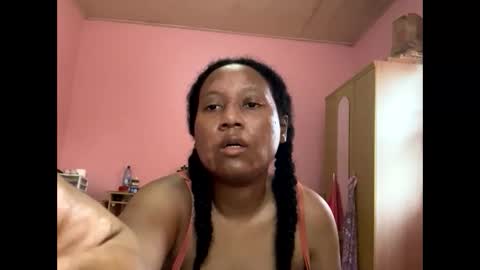 Snapshot of eirondra_valeen chatting on January 6, 2026, 10:19 am Eirondra Valeen online show from January 6, 2026, 10:19 am