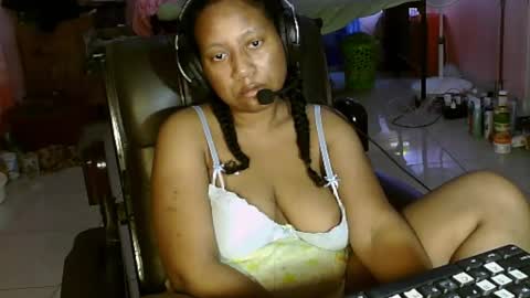 Snapshot of eirondra_valeen chatting on February 28, 2026, 2:12 am Eirondra Valeen online show from February 28, 2026, 2:12 am