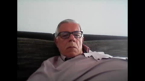 Snapshot of eisbaer1957 chatting on April 19, 2026, 9:19 am eisbaer1957 online show from April 19, 2026, 9:19 am