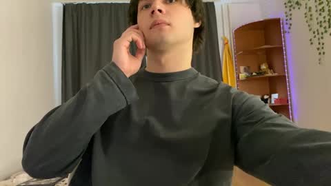 Snapshot of eitanhere chatting on May 18, 2026, 3:40 pm Eitan online show from May 18, 2026, 3:40 pm