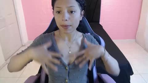 eiviiy1609 online show from December 16, 2025, 2:11 pm