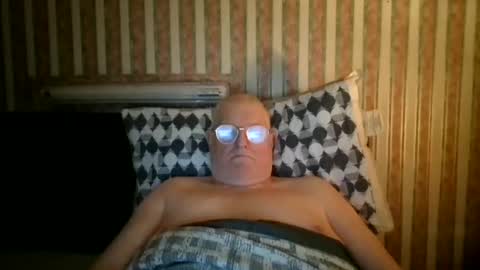 Snapshot of eketman1964 chatting on February 5, 2026, 12:15 am eketman1964 online show from February 5, 2026, 12:15 am