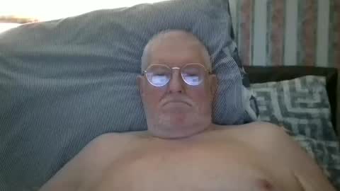 Snapshot of eketman1964 chatting on February 13, 2026, 12:17 am eketman1964 online show from February 13, 2026, 12:17 am