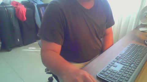 Snapshot of ekudemic chatting on December 19, 2024, 6:45 pm Juan Pablo M online show from December 19, 2024, 6:45 pm