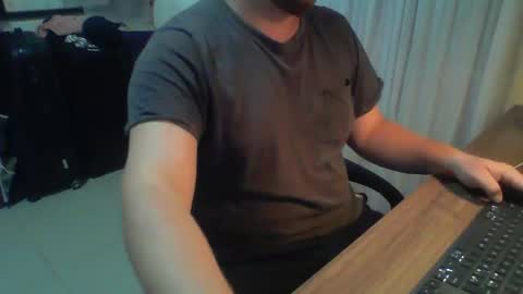 Snapshot of ekudemic chatting on January 22, 2025, 1:42 am Juan Pablo M online show from January 22, 2025, 1:42 am
