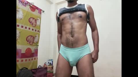 Snapshot of ekzxoxo chatting on November 11, 2025, 7:25 pm Ekz online show from November 11, 2025, 7:25 pm