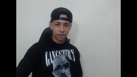 Instagram BelowAbajo online show from May 19, 2026, 5:25 am