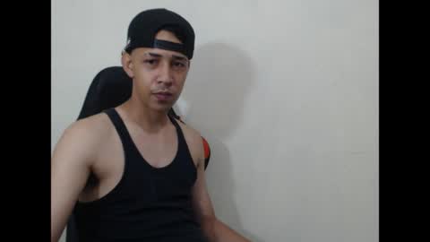 Instagram BelowAbajo online show from May 28, 2026, 3:48 am