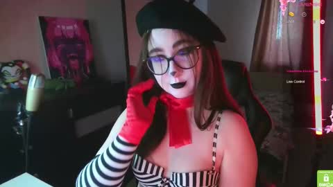 If you like it when I meow give me a thumbs up online show from October 21, 2025, 8:15 am