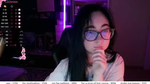 If you like it when I meow give me a thumbs up online show from February 2, 2026, 1:10 pm