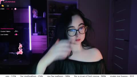 If you like it when I meow give me a thumbs up online show from March 26, 2026, 10:32 am
