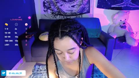 Ela  Help me reach 100 thumbs up online show from January 21, 2025, 11:35 am