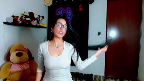 Snapshot of ela_3611 chatting on December 3, 2024, 2:47 am ela_3611 online show from December 3, 2024, 2:47 am