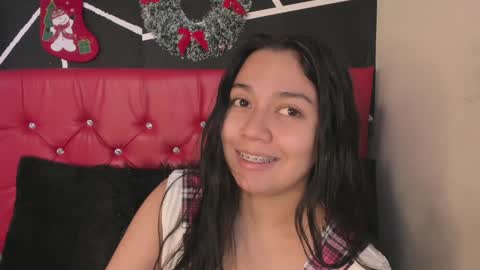 Ela online show from January 6, 2025, 7:02 pm