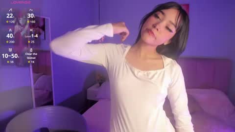 Ela online show from May 12, 2026, 7:33 pm