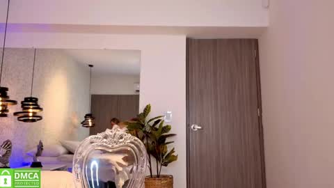 LOREIN online show from October 16, 2025, 12:06 pm