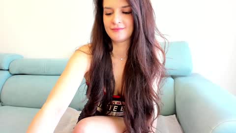 Ela online show from March 12, 2025, 10:26 am