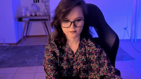 Snapshot of elainebeness chatting on December 11, 2024, 5:37 pm Your sweet girl online show from December 11, 2024, 5:37 pm
