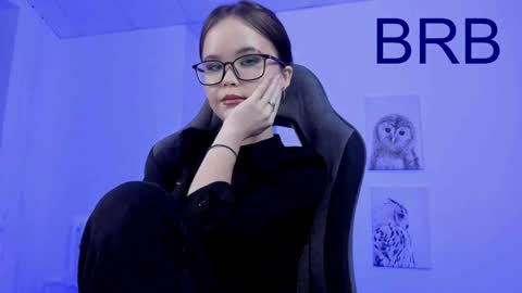 Snapshot of elainebeness chatting on January 14, 2025, 7:32 pm Your sweet girl online show from January 14, 2025, 7:32 pm