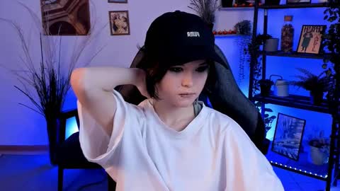 Snapshot of elainebeness chatting on March 6, 2025, 7:32 pm Your sweet girl online show from March 6, 2025, 7:32 pm