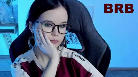 Snapshot of elainebeness chatting on March 9, 2025, 10:08 pm Your sweet girl online show from March 9, 2025, 10:08 pm