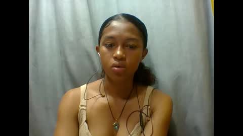 Snapshot of elaliealdy chatting on September 27, 2025, 11:04 am elaliealdy online show from September 27, 2025, 11:04 am