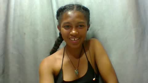 Snapshot of elaliealdy chatting on September 29, 2025, 6:13 pm elaliealdy online show from September 29, 2025, 6:13 pm