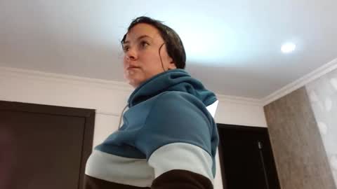 Snapshot of elamurray chatting on November 20, 2025, 11:10 am elamurray online show from November 20, 2025, 11:10 am