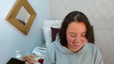 Snapshot of elamurray chatting on November 24, 2025, 8:08 pm elamurray online show from November 24, 2025, 8:08 pm