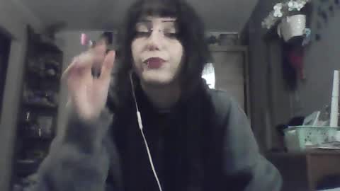 Lia online show from May 18, 2026, 8:03 pm