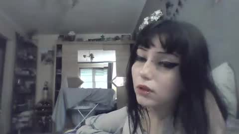 Snapshot of elaynetanton chatting on June 14, 2026, 2:24 am Lia online show from June 14, 2026, 2:24 am