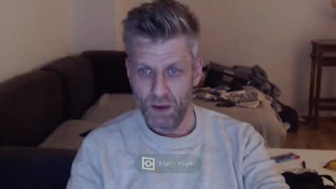 Snapshot of elculiador2207 chatting on December 9, 2024, 9:48 pm Timm online show from December 9, 2024, 9:48 pm