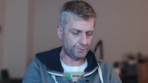 Snapshot of elculiador2207 chatting on November 17, 2025, 11:10 pm Timm online show from November 17, 2025, 11:10 pm