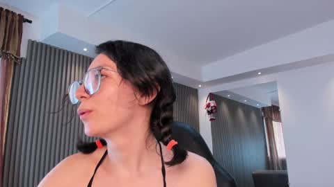 Snapshot of electraa_fox chatting on December 19, 2024, 6:34 pm Electra online show from December 19, 2024, 6:34 pm