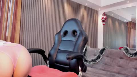 Snapshot of electraa_fox chatting on December 28, 2024, 12:03 pm Electra online show from December 28, 2024, 12:03 pm