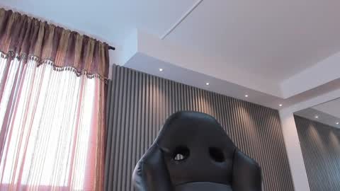 Snapshot of electraa_fox chatting on January 23, 2025, 6:35 pm Electra online show from January 23, 2025, 6:35 pm