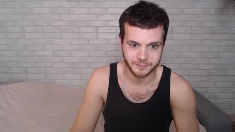 Snapshot of electric_smile chatting on October 19, 2025, 2:18 pm Alex online show from October 19, 2025, 2:18 pm