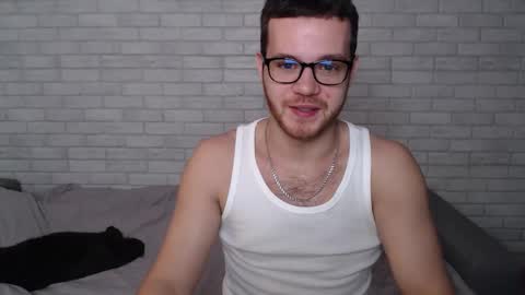 Snapshot of electric_smile chatting on November 22, 2025, 6:23 am Alex online show from November 22, 2025, 6:23 am