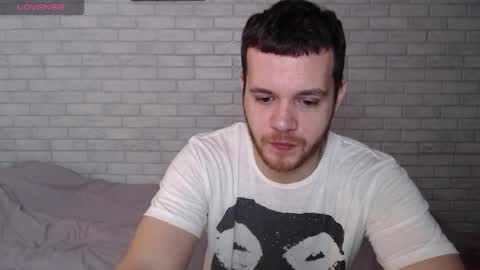 Snapshot of electric_smile chatting on November 27, 2025, 4:58 am Alex online show from November 27, 2025, 4:58 am