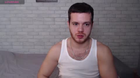 Snapshot of electric_smile chatting on December 5, 2025, 6:22 am Alex online show from December 5, 2025, 6:22 am