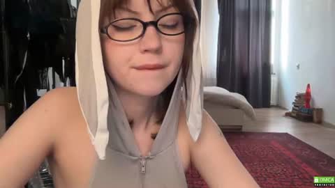 Snapshot of electric_woman chatting on July 14, 2026, 2:12 pm Aleksa online show from July 14, 2026, 2:12 pm