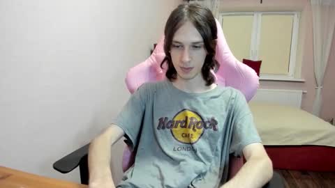 Snapshot of eleganc3 chatting on September 27, 2025, 6:24 pm eleganc3 online show from September 27, 2025, 6:24 pm