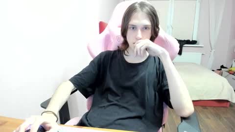 Snapshot of eleganc3 chatting on October 13, 2025, 7:25 pm eleganc3 online show from October 13, 2025, 7:25 pm