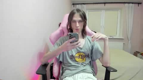 Snapshot of eleganc3 chatting on October 26, 2025, 9:10 pm eleganc3 online show from October 26, 2025, 9:10 pm