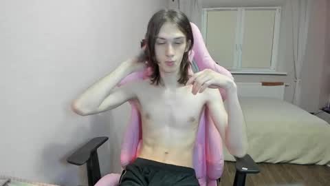 Snapshot of eleganc3 chatting on November 9, 2025, 9:35 pm eleganc3 online show from November 9, 2025, 9:35 pm