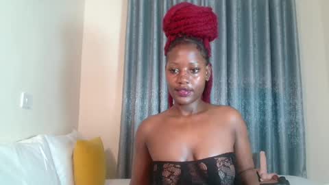 Snapshot of elegant_ebony chatting on December 15, 2024, 12:40 am Nika online show from December 15, 2024, 12:40 am