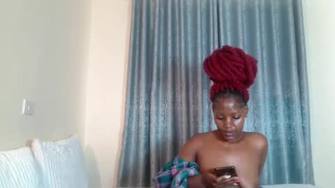 Snapshot of elegant_ebony chatting on January 26, 2025, 8:14 am Nika online show from January 26, 2025, 8:14 am