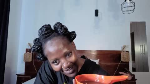 Snapshot of elegant_ebony chatting on March 1, 2026, 11:12 am Nika online show from March 1, 2026, 11:12 am