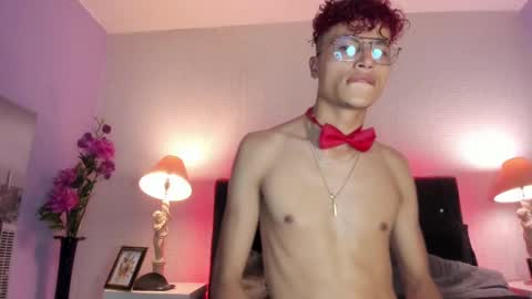 Elegant online show from December 29, 2024, 8:55 am